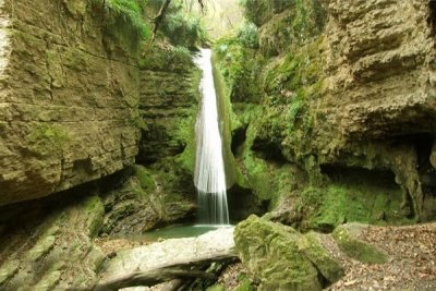 در منطقه آبشار سنگ نو بهشهر تاسیسات گردشگری احداث می‌شود