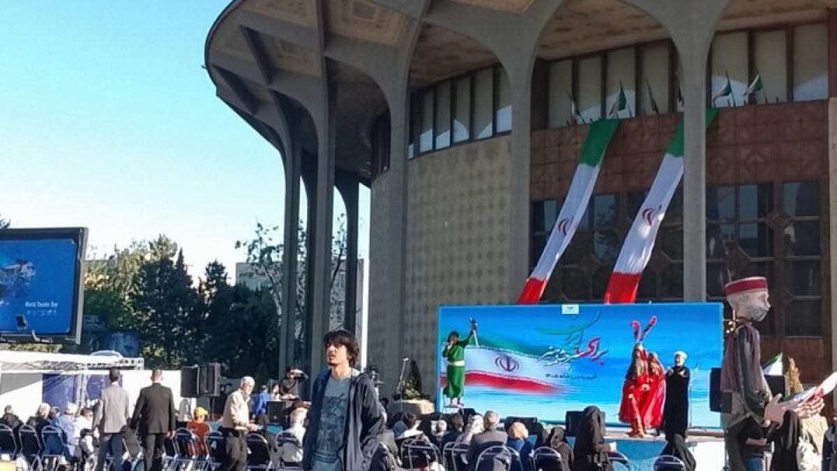 پایان آیین «برای ایران؛ سرچشمه هنر» پس از ۱۰ روز میزبانی هنرمندان در چهارراه ولیعصر