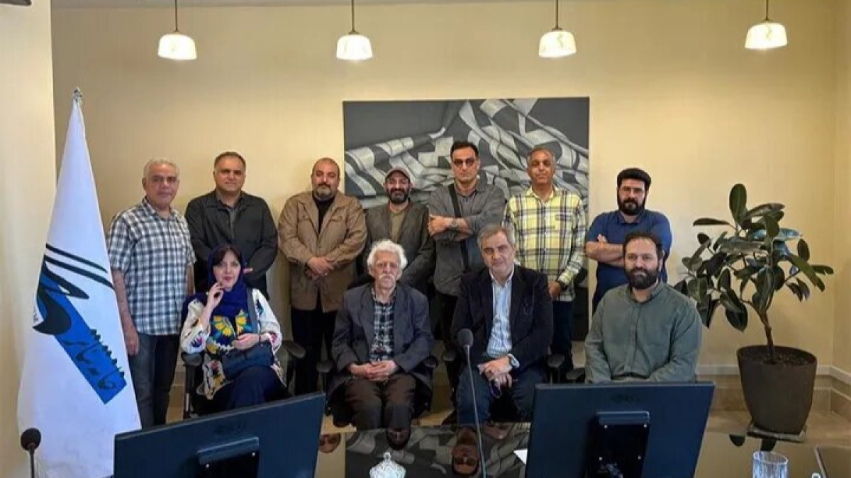 دیدار مدیرکل هنرهای نمایشی با اعضای هیئت‌مدیره خانه تئاتر